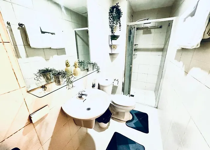 Charming 2 Bedroom Makati Apartment Manila